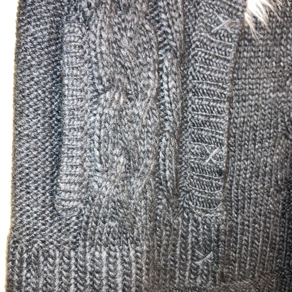 Cable Knit Vest Cabincore Wool Blend Faux Fur Trim Charcoal - Picture 14 of 16